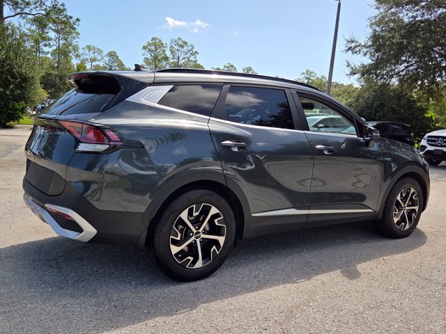 Used 2025 Kia Sportage EX w/ Premium Package FWD image 7