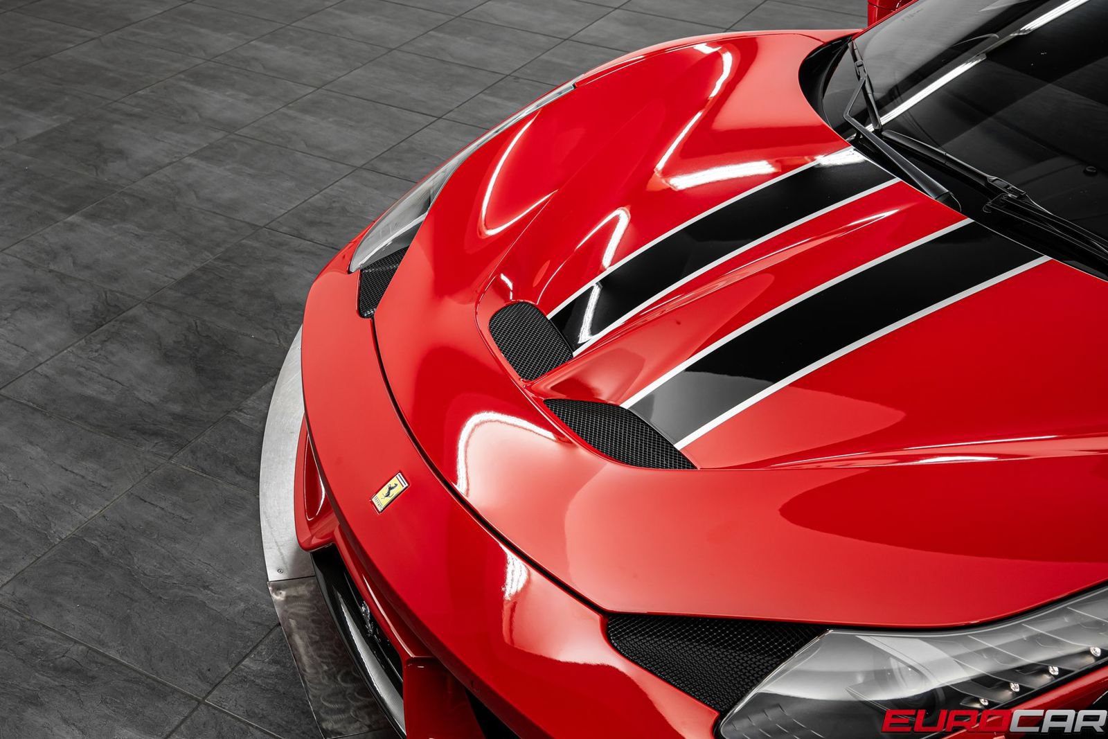 Used 2015 Ferrari 458 Speciale Coupe RWD image 9
