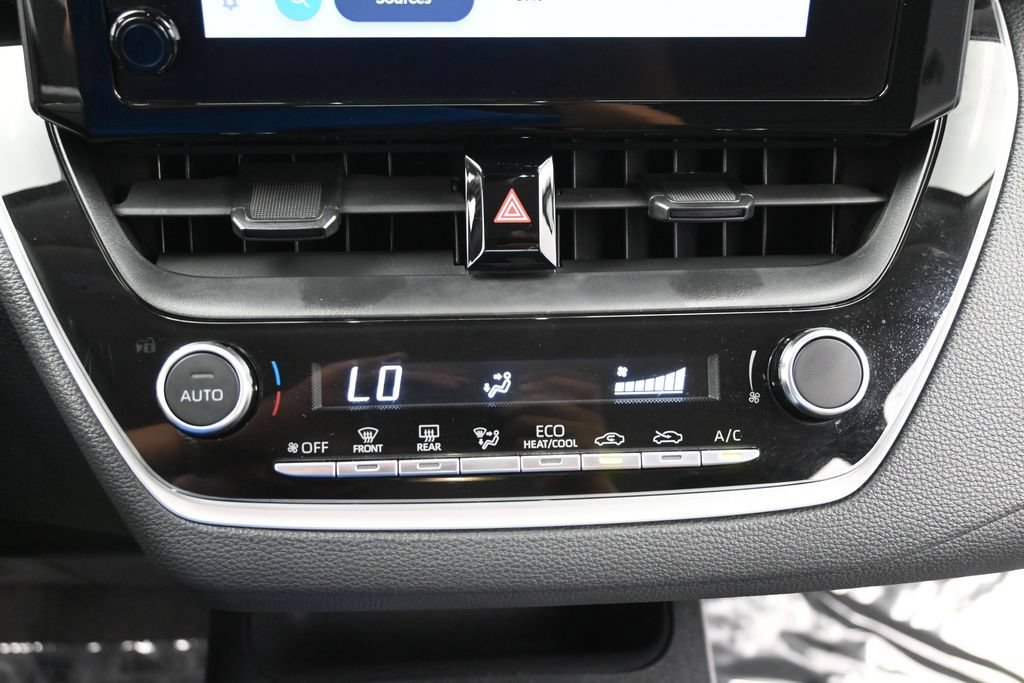 Used 2024 Toyota Corolla LE FWD image 20