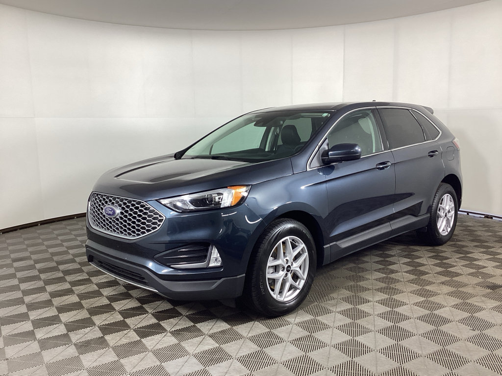 Certified 2023 Ford Edge SEL w/ Convenience Package AWD/4WD image 5