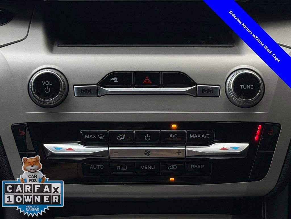 Used 2024 Ford Explorer XLT w/ Equipment Group 202A image 18