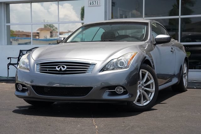 Used 2011 INFINITI G37 Convertible w/ Premium Pkg
