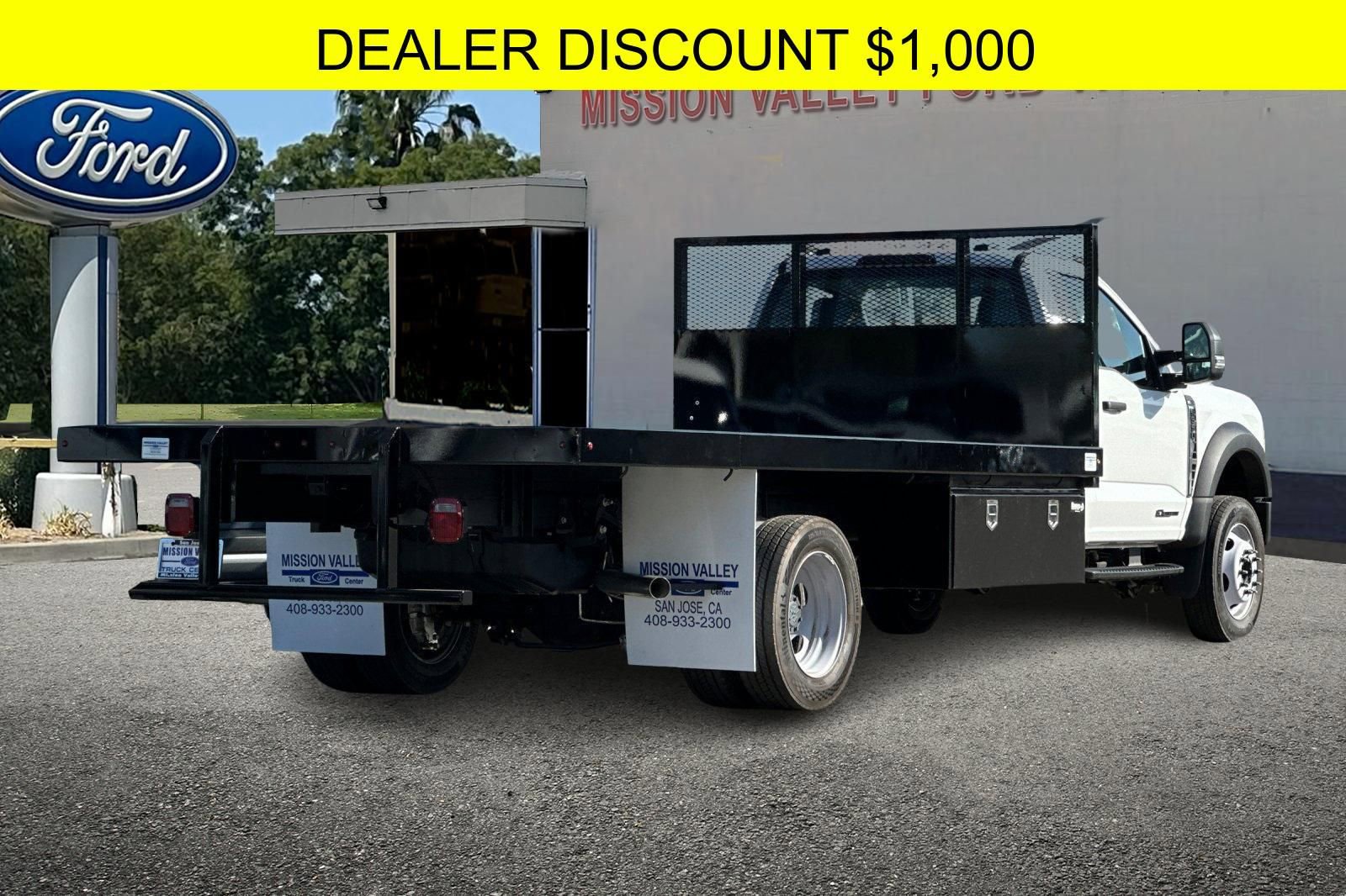 New 2024 Ford F550 2WD Regular Cab Super Duty image 4