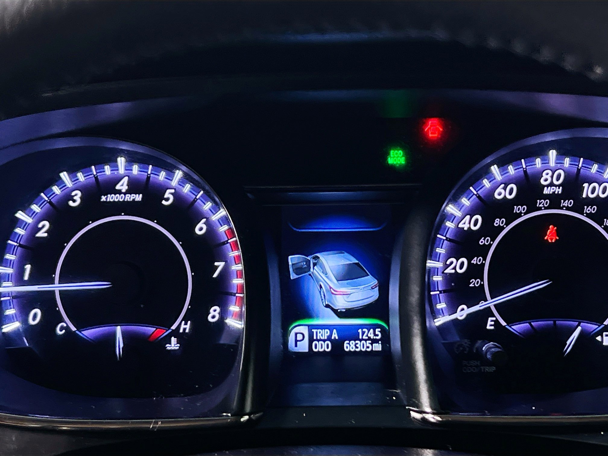 Used 2018 Toyota Avalon XLE Premium image 23