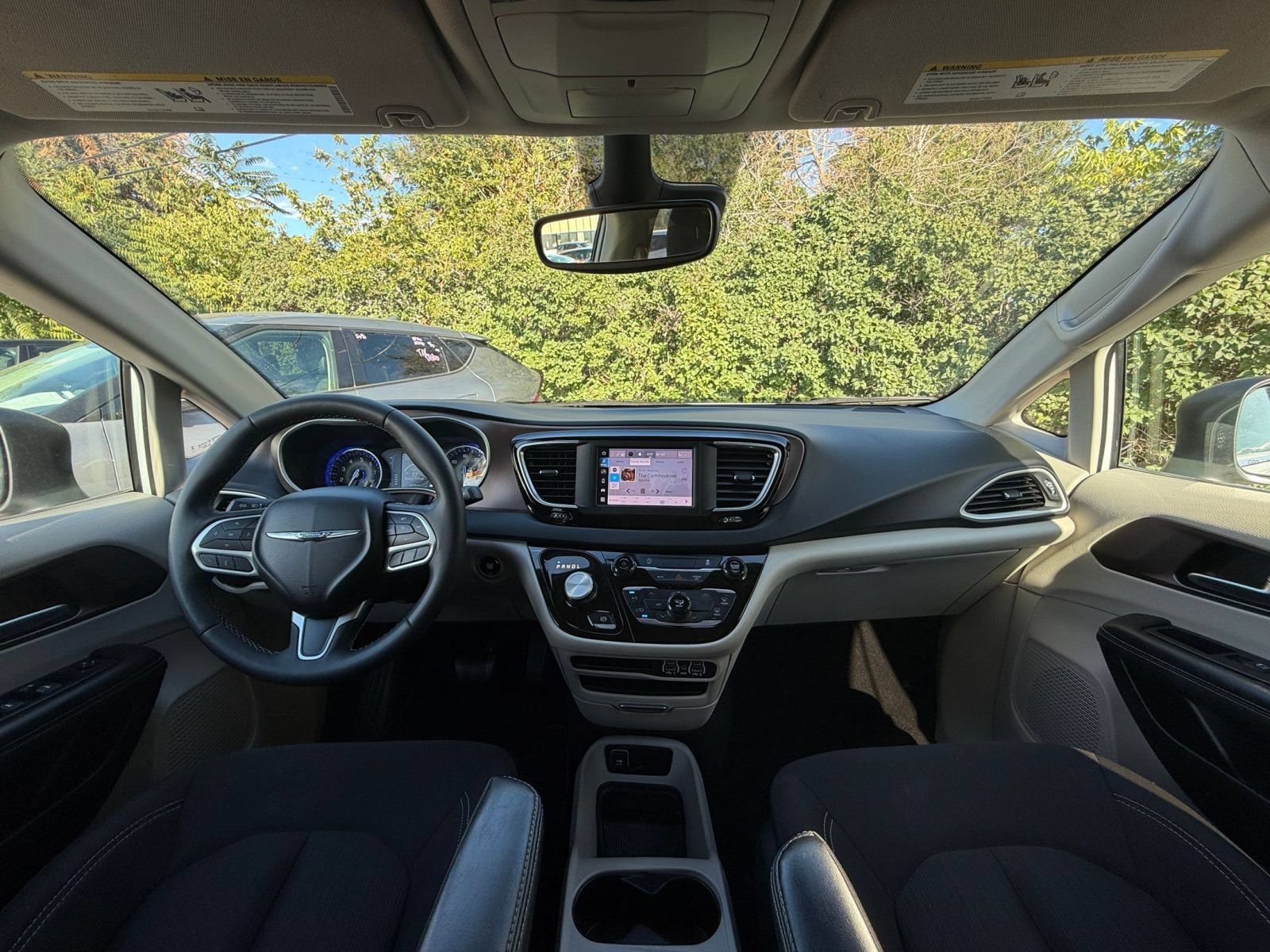 Used 2024 Chrysler Voyager LX FWD image 35