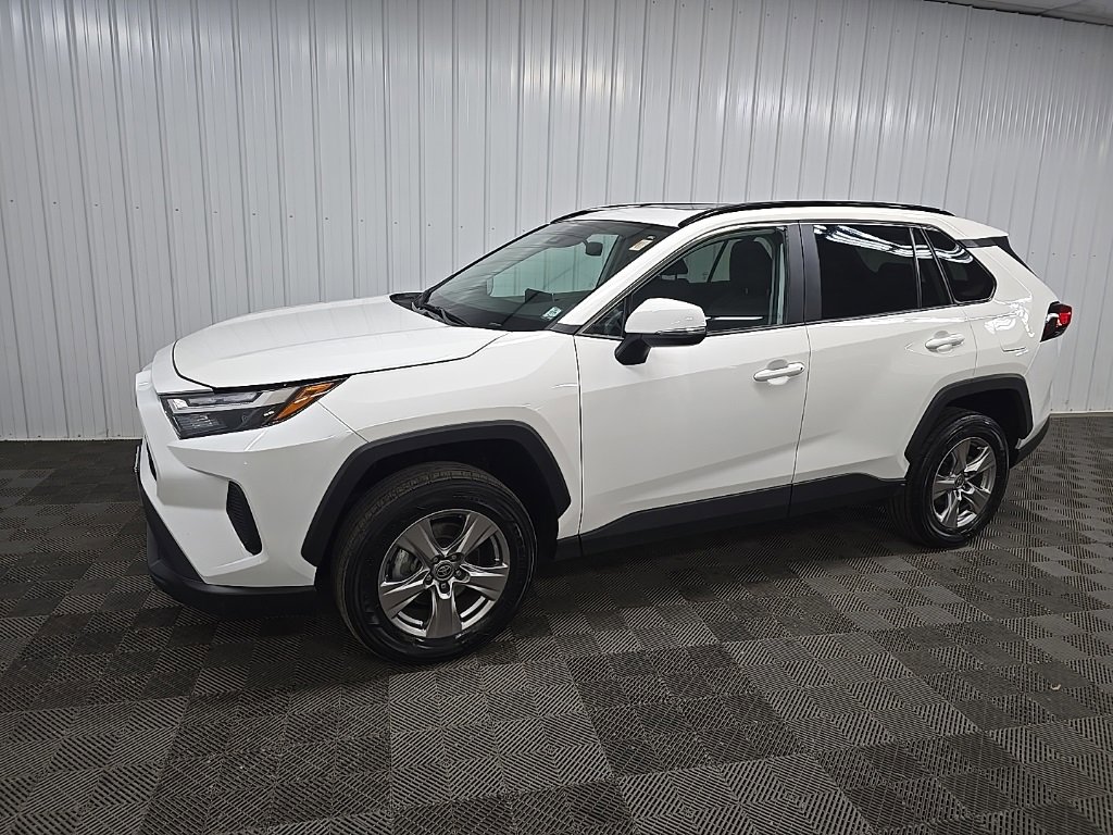 Used 2023 Toyota RAV4 XLE image 6