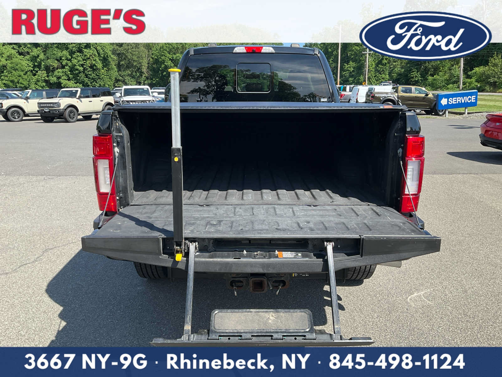 Used 2021 Ford F350 Limited w/ FX4 Off-Road Package AWD/4WD image 16