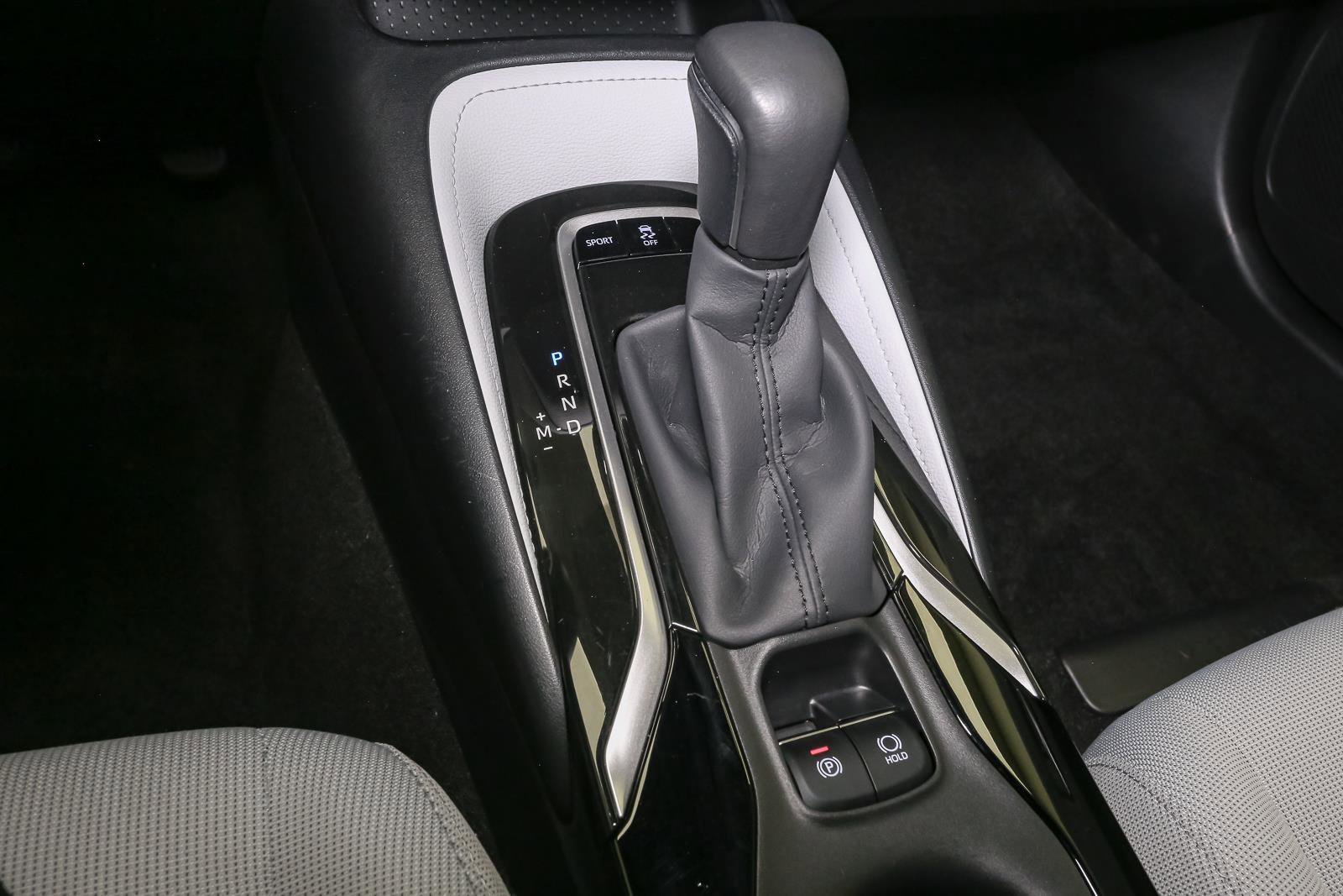 Used 2019 Toyota Corolla SE FWD image 31