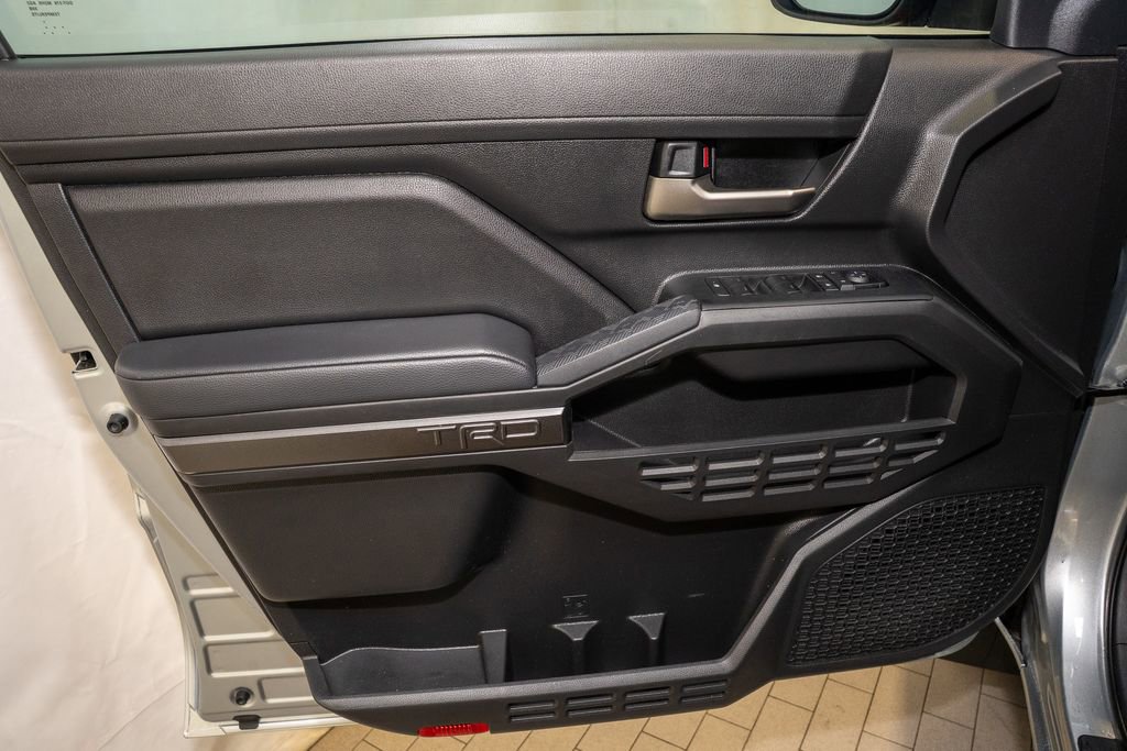 Used 2024 Toyota Tacoma TRD Off-Road image 10