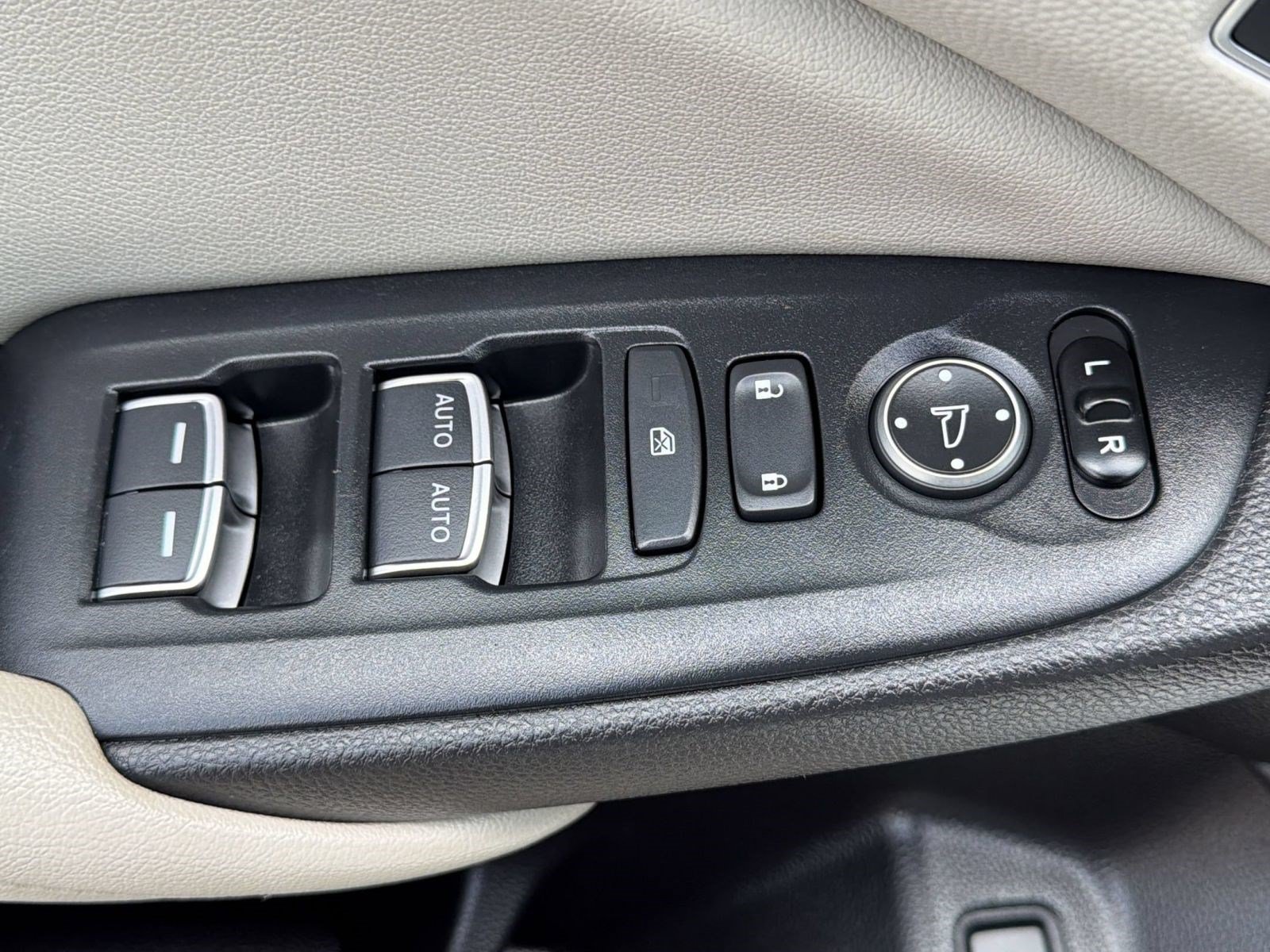 Used 2020 Honda Accord EX-L image 23