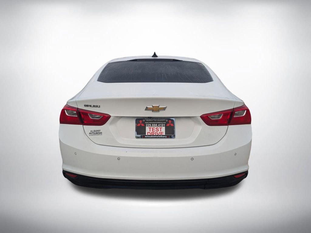 Used 2022 Chevrolet Malibu LS w/ Driver Confidence Package II image 4