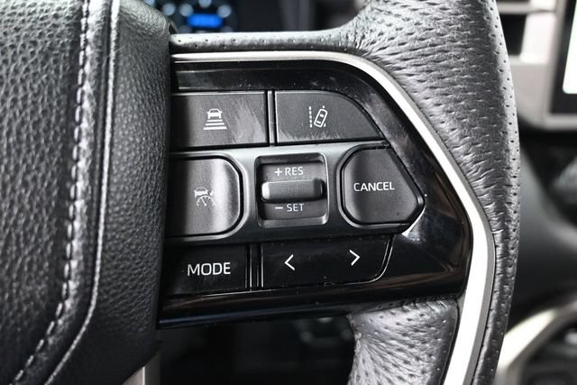 Used 2023 Toyota Tundra Limited AWD/4WD image 30