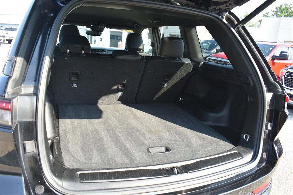 Used 2023 Jeep Grand Cherokee Altitude image 19