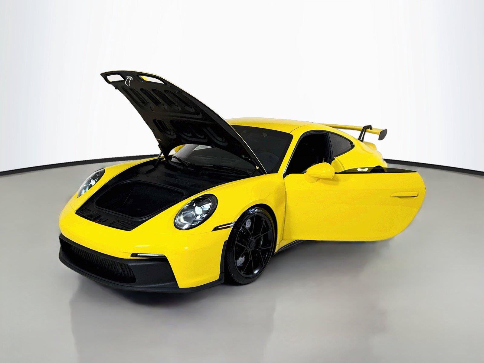 Used 2022 Porsche 911 GT3 RWD image 40