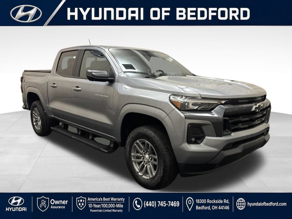 Used 2023 Chevrolet Colorado LT w/ LT Convenience Package III AWD/4WD image 3
