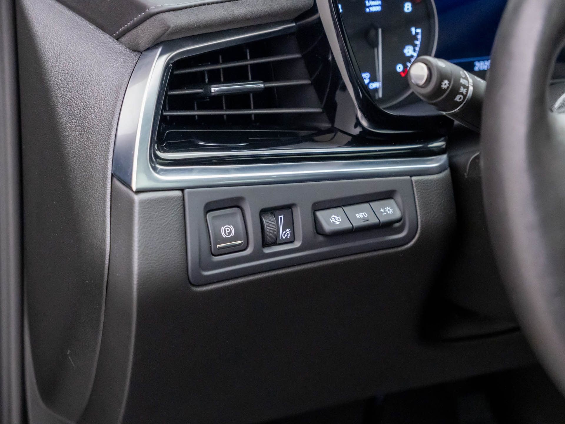 Certified 2025 Cadillac XT6 Premium Luxury w/ Platinum Package image 23