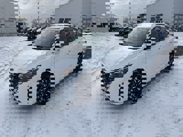 Used 2025 Nissan Sentra SV image 3