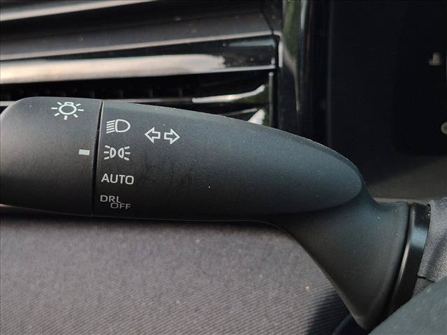 Used 2026 Toyota Camry LE FWD image 10