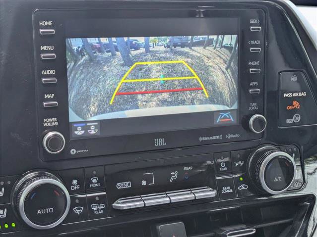 Used 2021 Toyota Highlander Limited FWD image 13