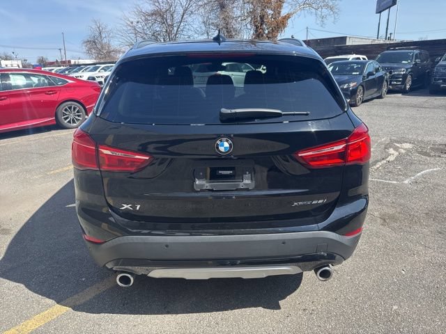 Used 2021 BMW X1 xDrive28i w/ Convenience Package AWD/4WD image 5