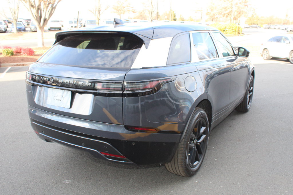 New 2026 Land Rover Range Rover Velar Dynamic SE AWD/4WD image 2