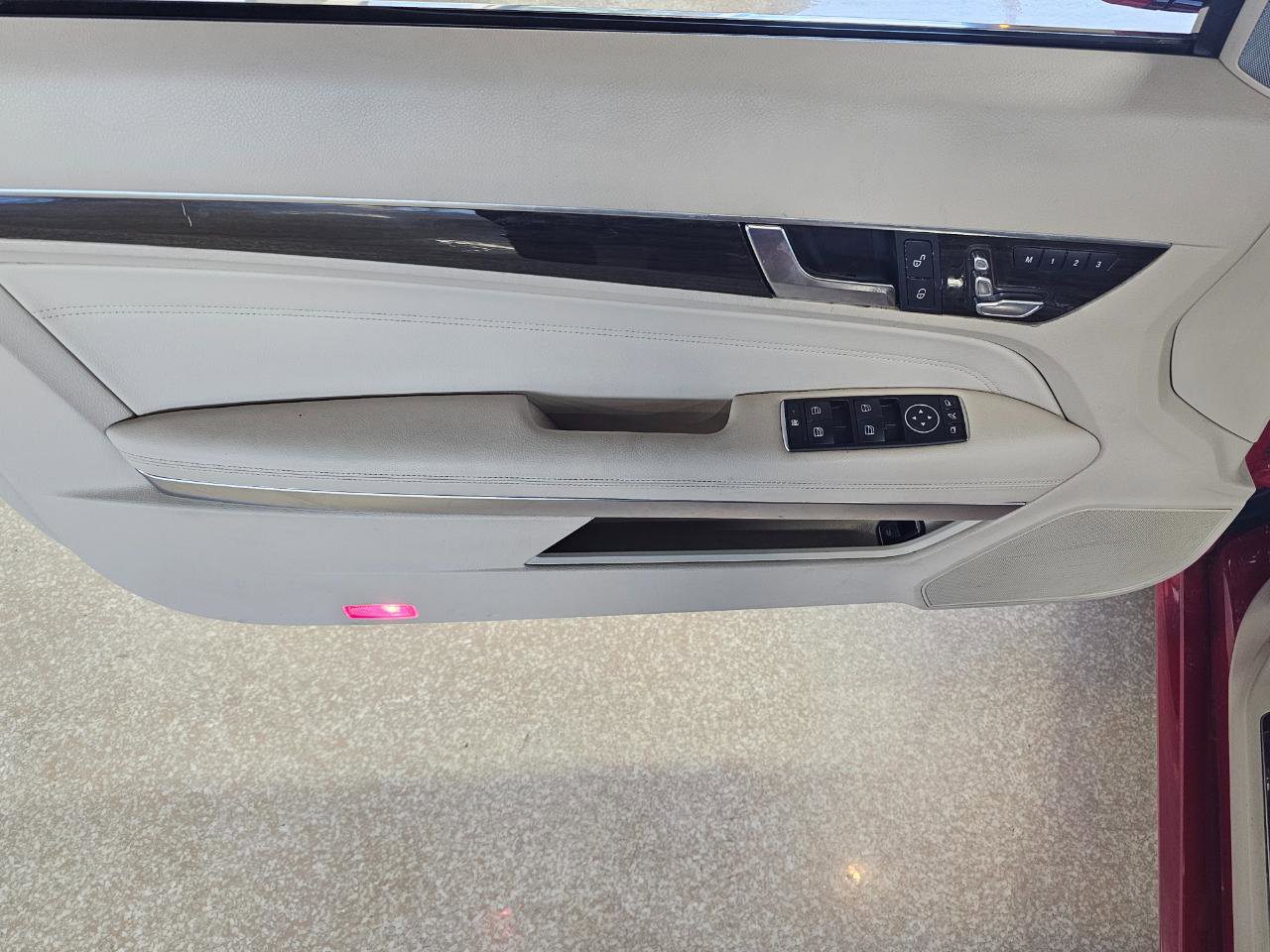 Used 2016 Mercedes-Benz E 400 Cabriolet image 21