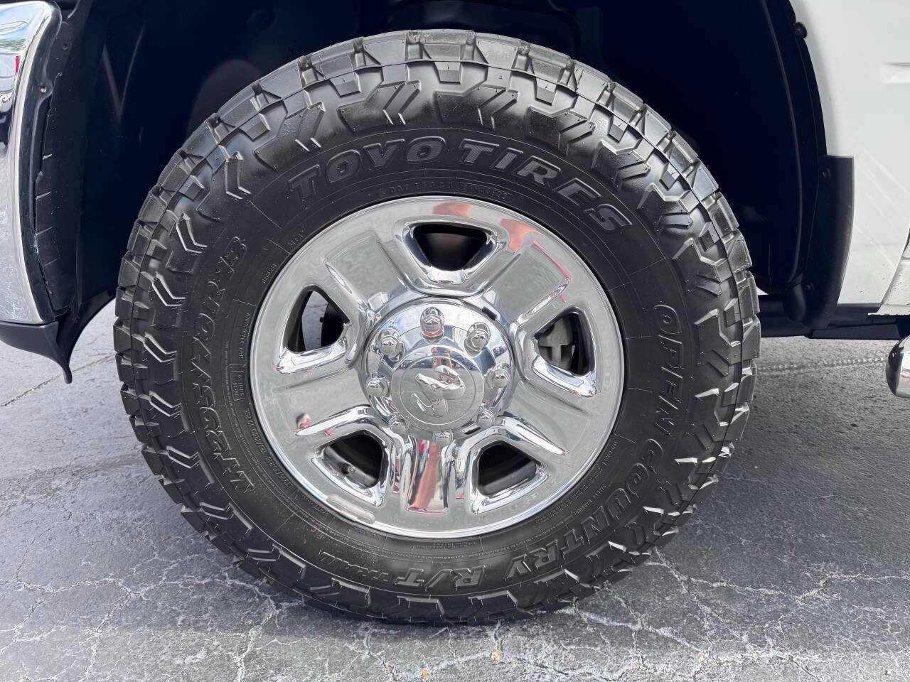 Used 2016 RAM 2500 Tradesman w/ Chrome Appearance Group image 12