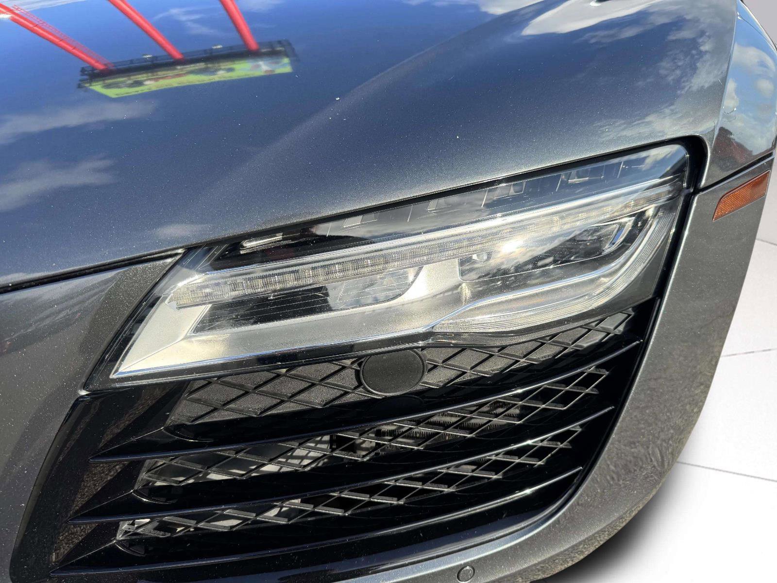 Used 2014 Audi R8 V10 AWD/4WD image 12