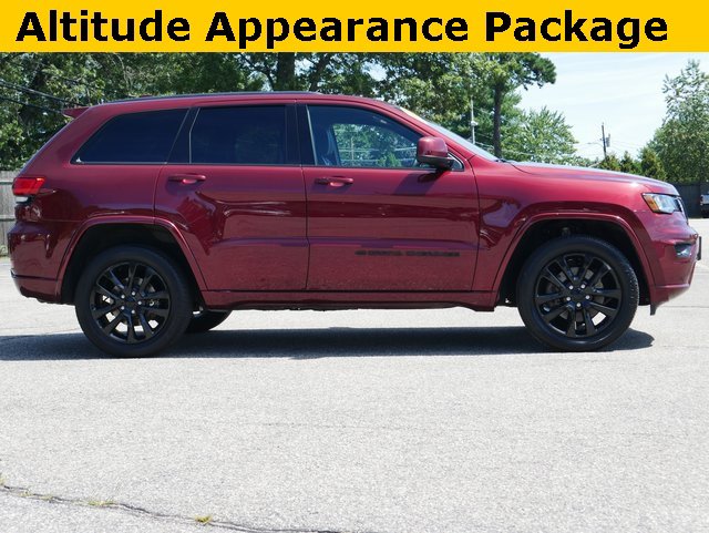 Used 2022 Jeep Grand Cherokee Laredo X image 7