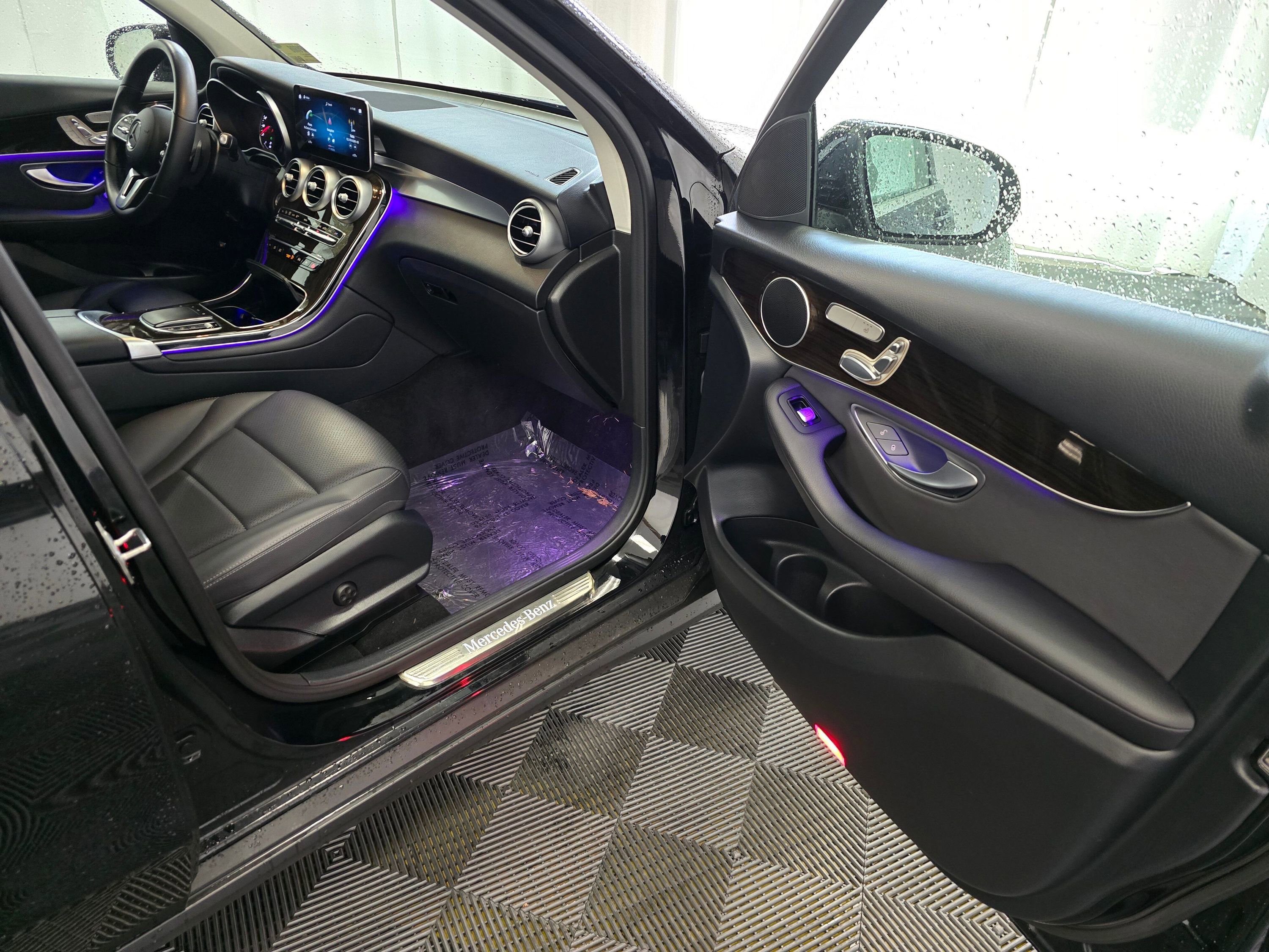 Used 2022 Mercedes-Benz GLC 300 4MATIC image 23