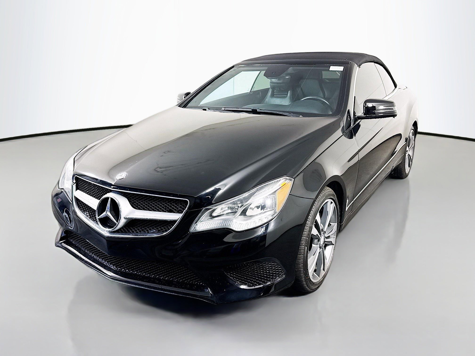 Used 2016 Mercedes-Benz E 400 Cabriolet image 4