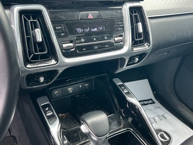 Certified 2023 Kia Sorento SX image 18