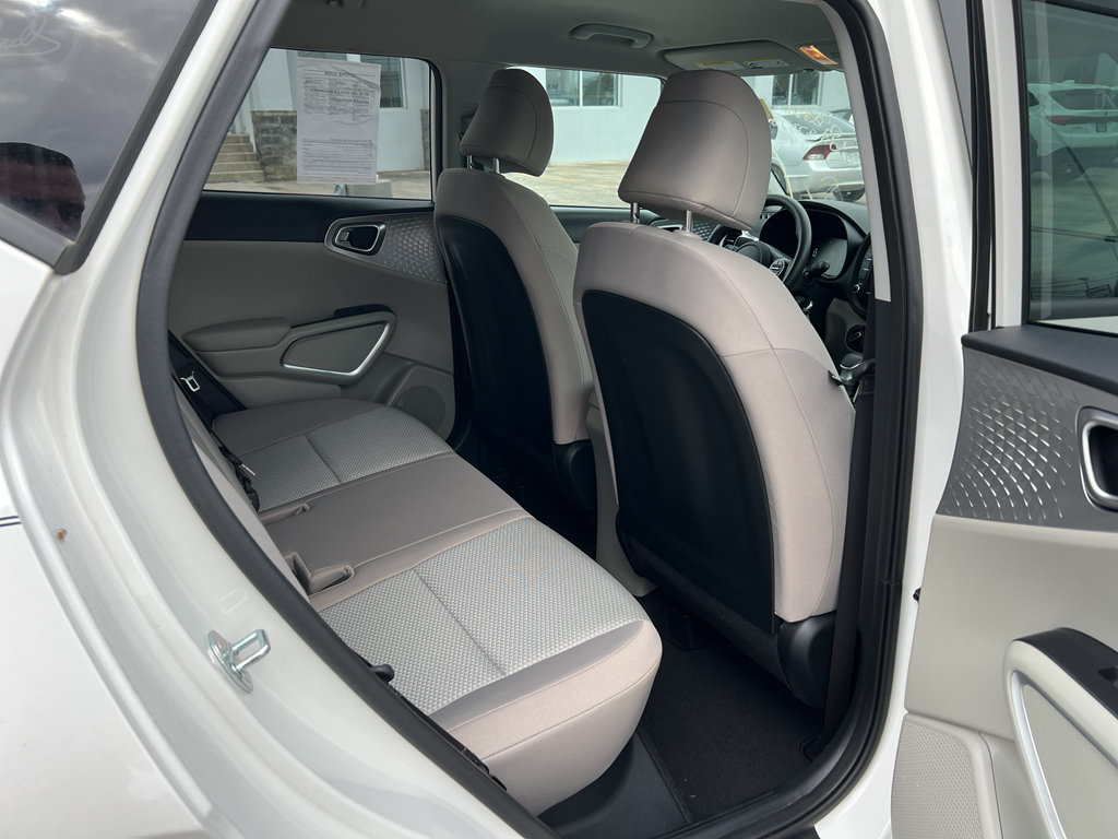 Used 2023 Kia Soul LX FWD image 11