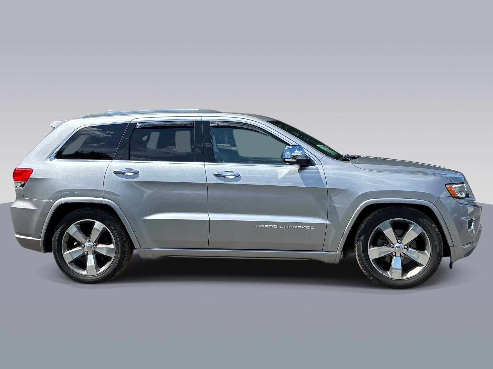 Used 2016 Jeep Grand Cherokee Overland AWD/4WD image 8