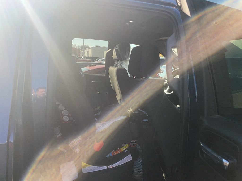 Used 2019 Chevrolet Silverado 1500 LT w/ All-Star Edition image 10