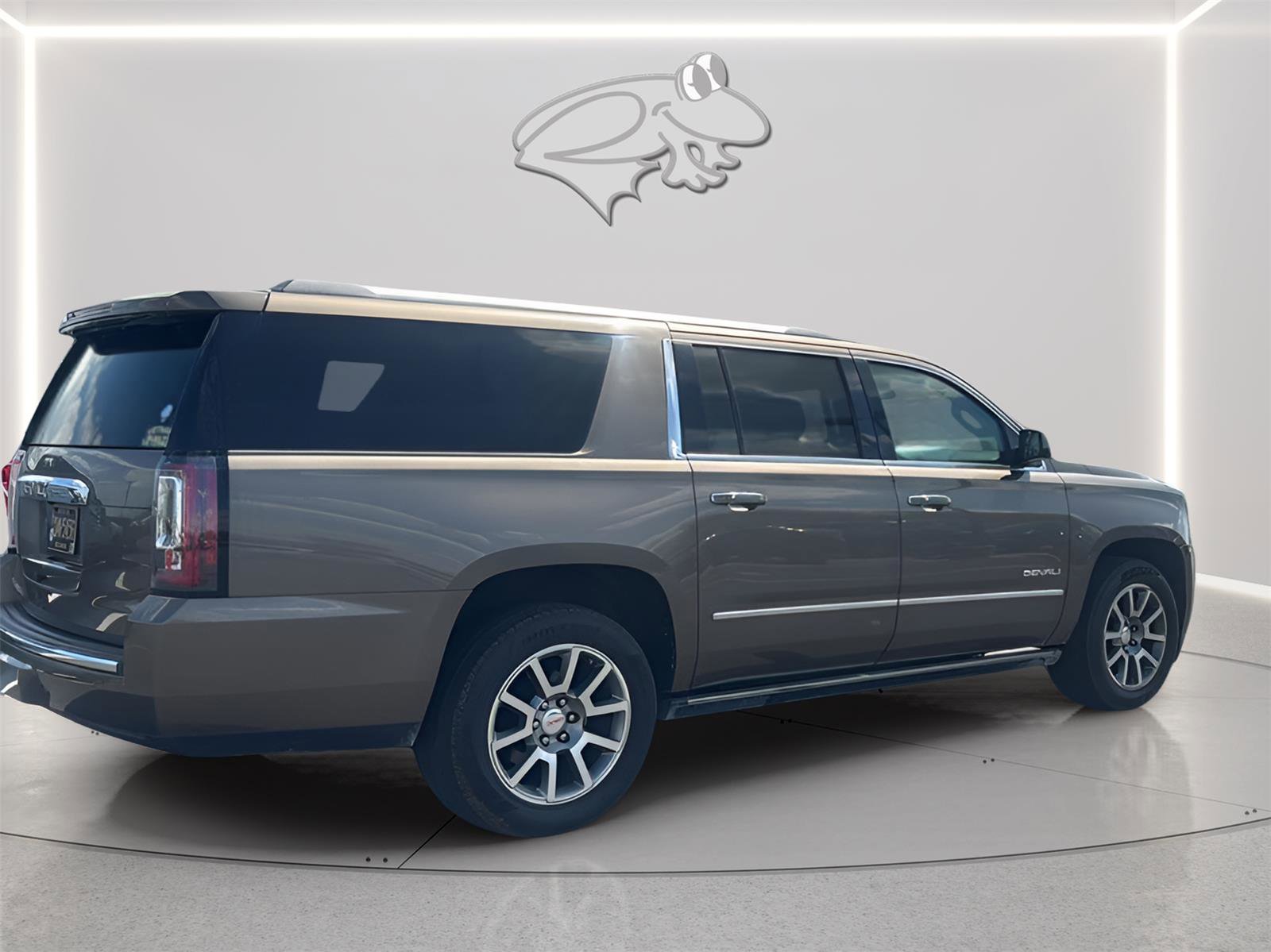 Used 2016 GMC Yukon XL Denali w/ Open Road Package image 7