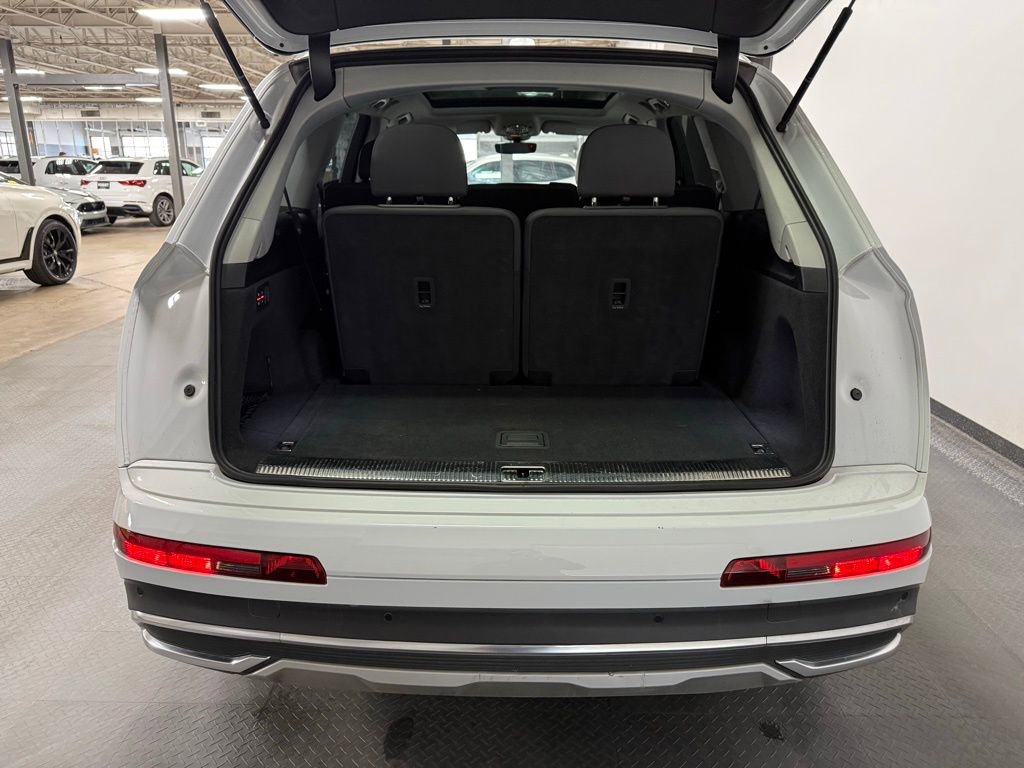 Used 2023 Audi Q7 2.0T Premium Plus AWD/4WD image 22