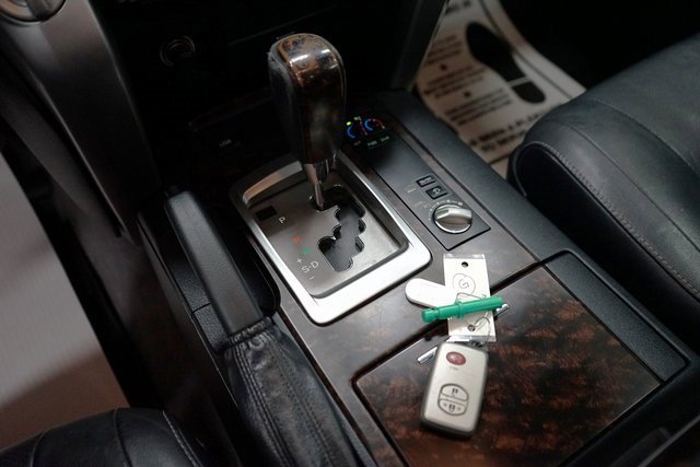 Used 2013 Toyota Land Cruiser image 45