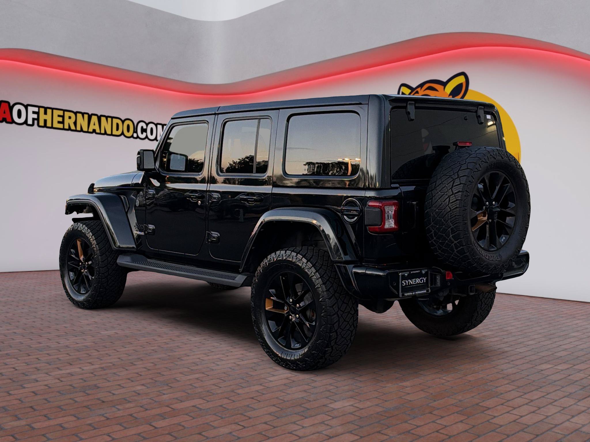 Used 2021 Jeep Wrangler Unlimited Sahara AWD/4WD image 8
