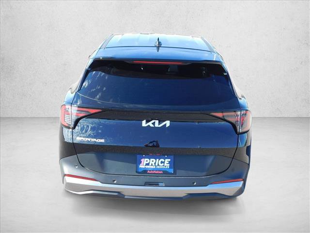 Used 2026 Kia Sportage LX FWD image 11