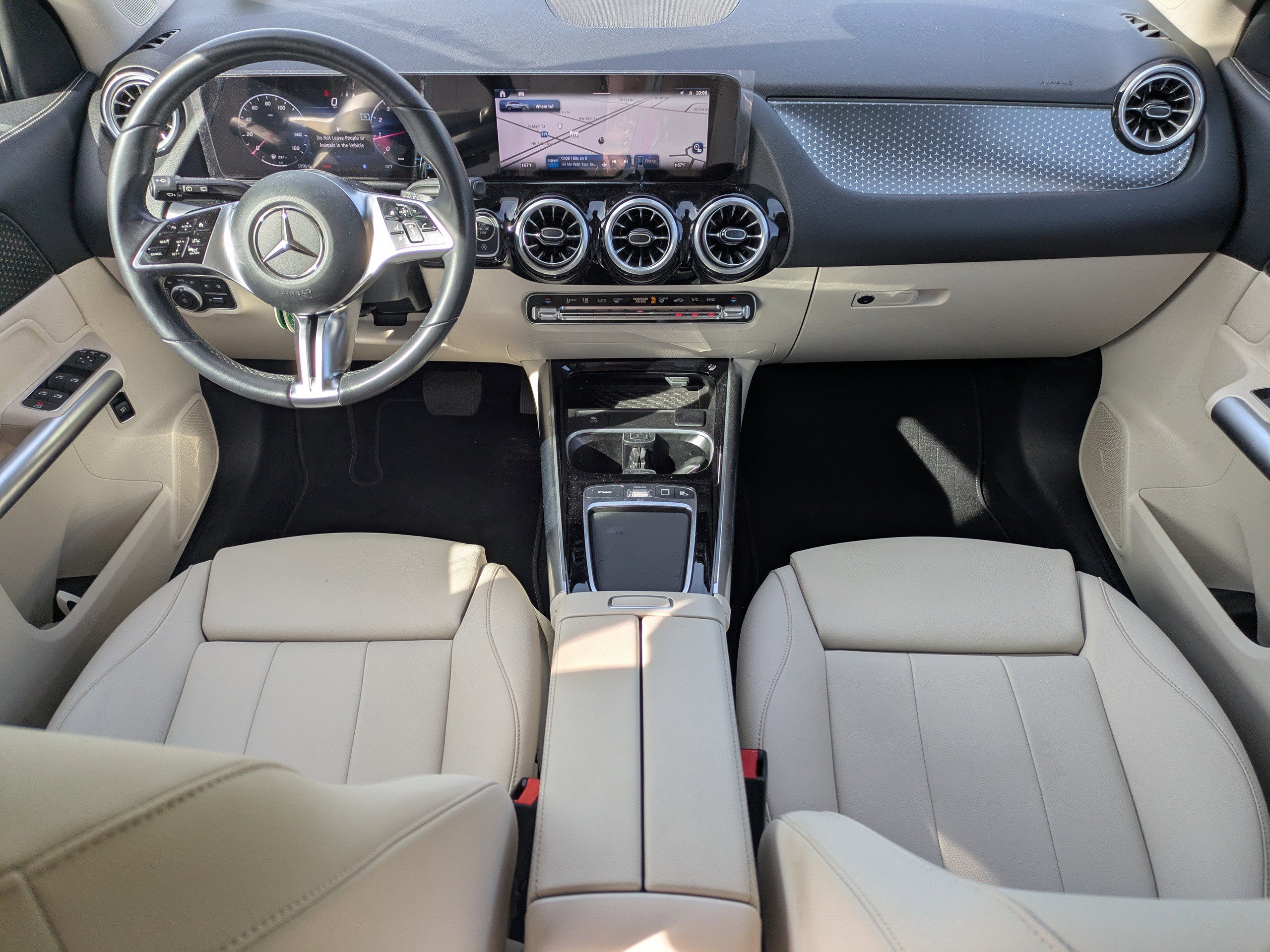 Certified 2025 Mercedes-Benz GLA 250 image 9