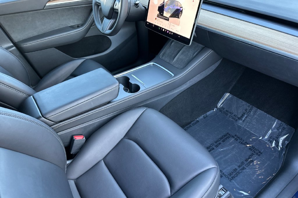 Used 2023 Tesla Model Y 2WD image 15