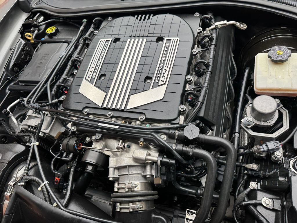 Used 2015 Chevrolet Corvette Z06 w/ 3LZ Preferred Equipment Group RWD image 33
