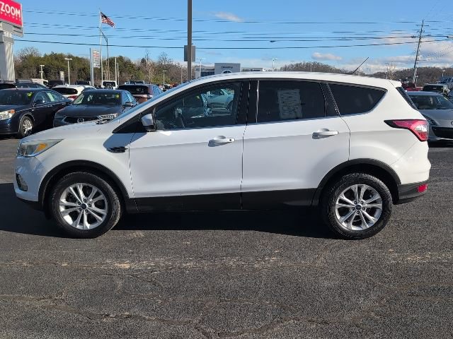 Used 2017 Ford Escape SE image 5