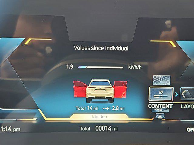 New 2026 BMW iX xDrive60 w/ Premium Package image 19