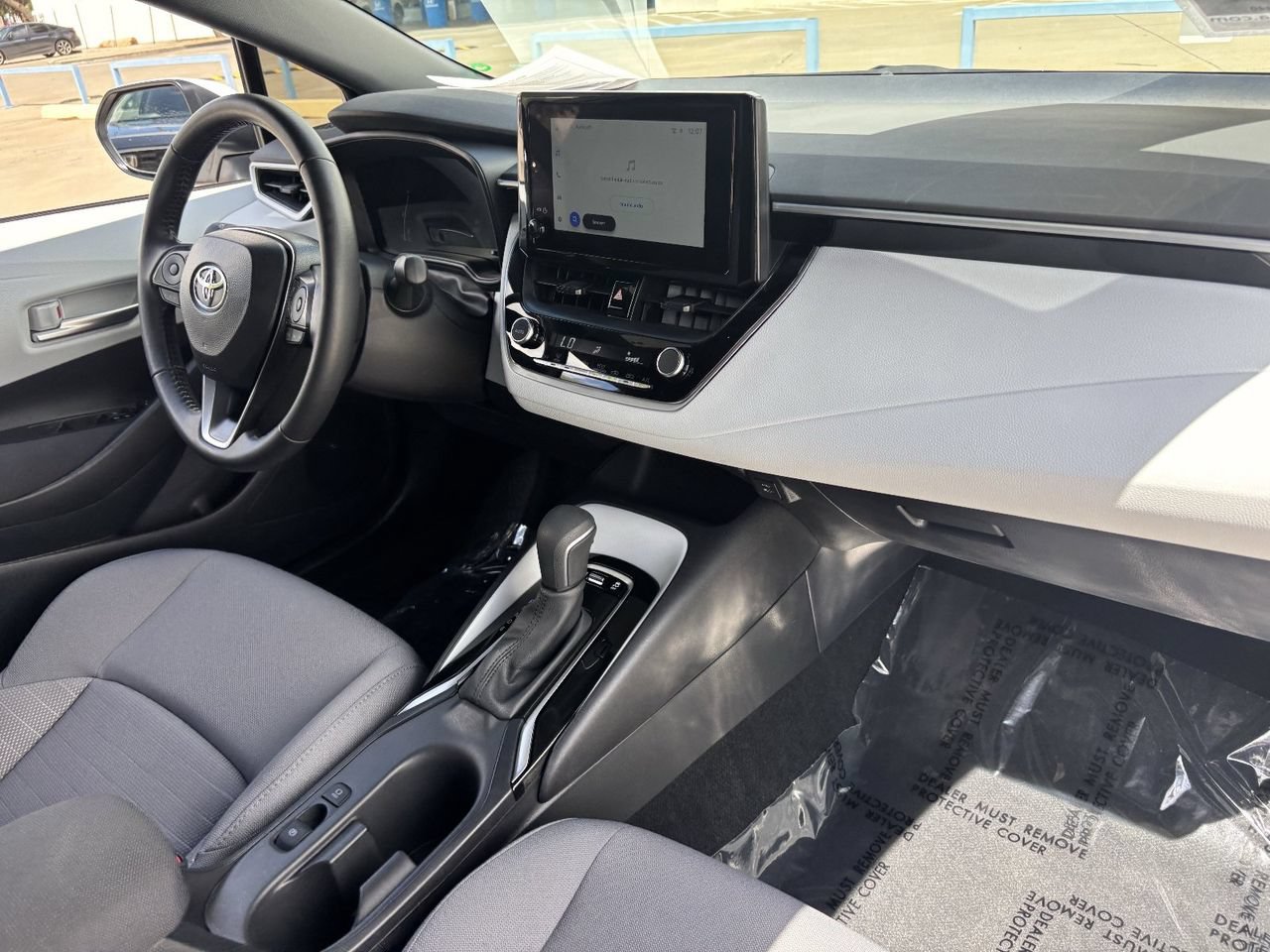 Used 2026 Toyota Corolla SE w/ Carpet Mat Package (TMS) FWD image 10