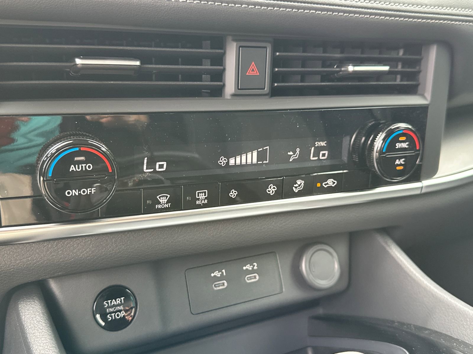 New 2025 Nissan Rogue SV image 32