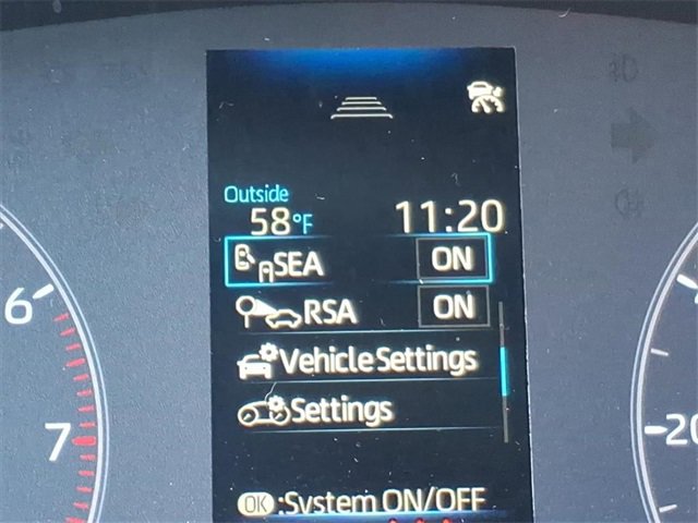 Used 2023 Toyota Corolla Cross SE image 10