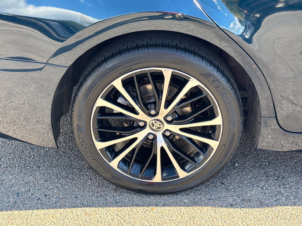 Used 2020 Toyota Camry SE FWD image 40