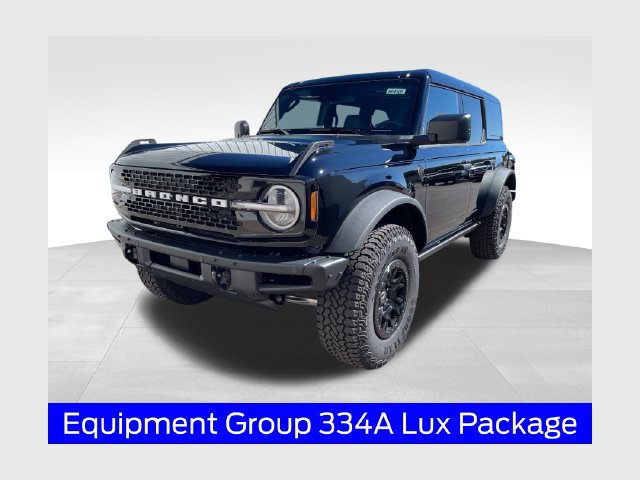 New 2026 Ford Bronco Badlands w/ Wildtrak Package